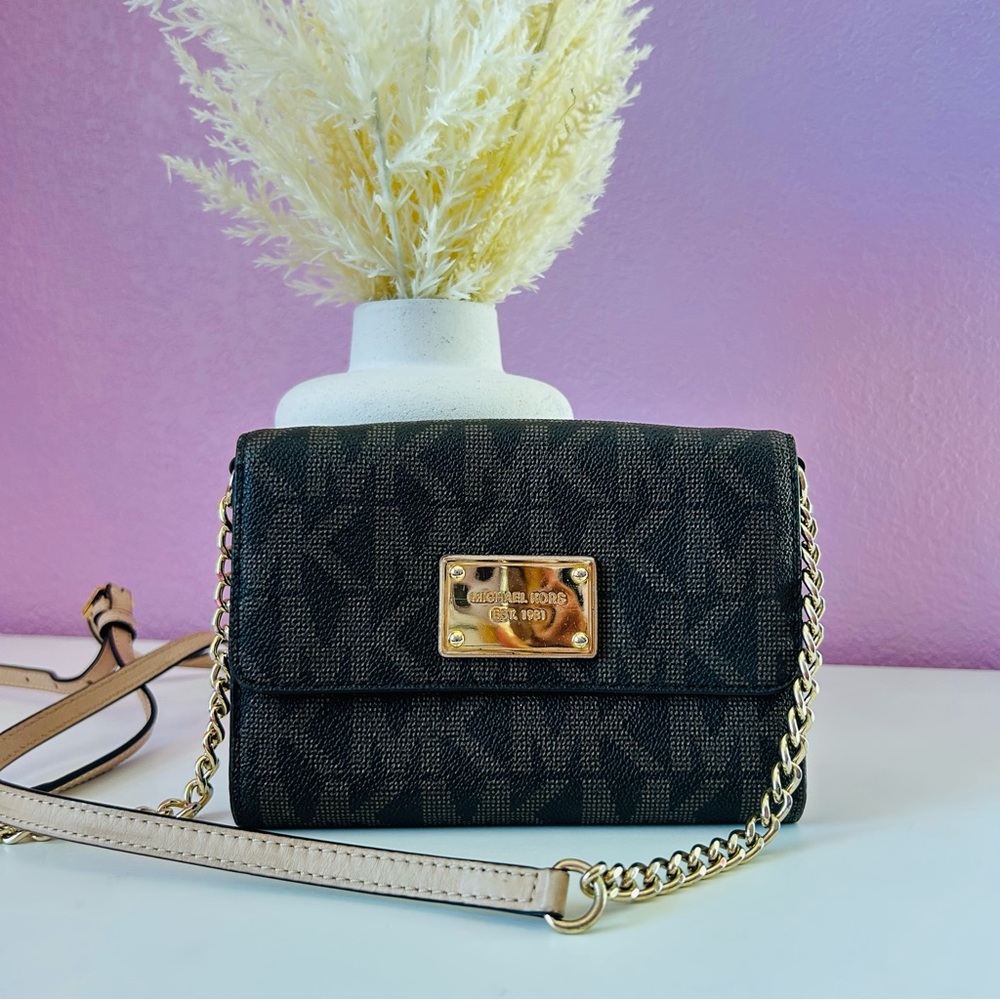 Michael Kors Jet Set Signature Crossbody Bag in Brown
